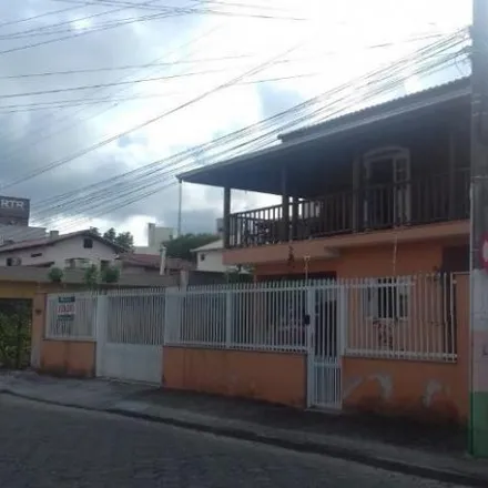 Buy this 5 bed house on Policlínica Rosina Carboni Pavan in Rua Porto Alegre 362, Centro