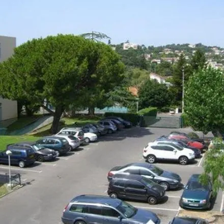 Image 6 - Place du Général de Gaulle, 06600 Antibes, France - Apartment for rent