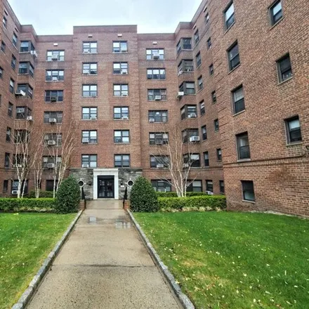 Buy this studio apartment on 465 East Lincoln Avenue in Pinckney Heights, City of Mount Vernon