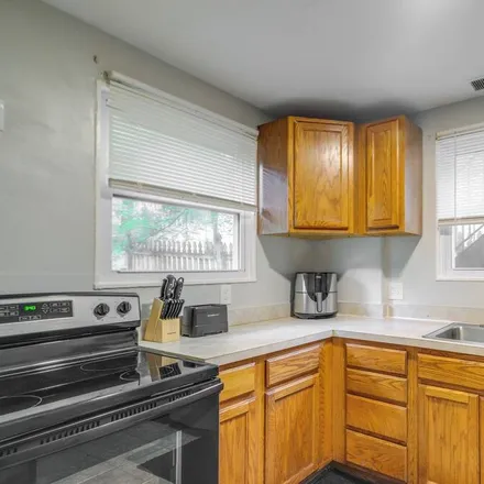 Rent this 2 bed apartment on Takoma Park in MD, 20912