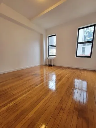 Image 3 - 201 East 35th Street, New York, NY 10016, USA - House for rent