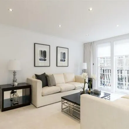 Rent this 2 bed apartment on Park Mount Lodge in 12-14 Reeves Mews, London