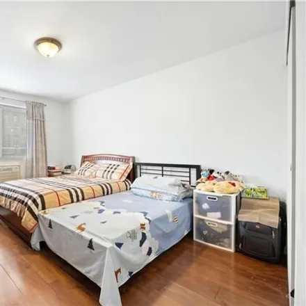 Image 7 - 1571 West 10th Street, New York, NY 11204, USA - Condo for sale