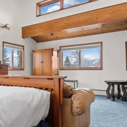 Rent this 5 bed house on Silverthorne in CO, 80497