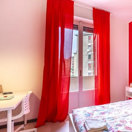 Rent this 3 bed room on Kimkameamea in Via Lorenteggio, 20146 Milan MI