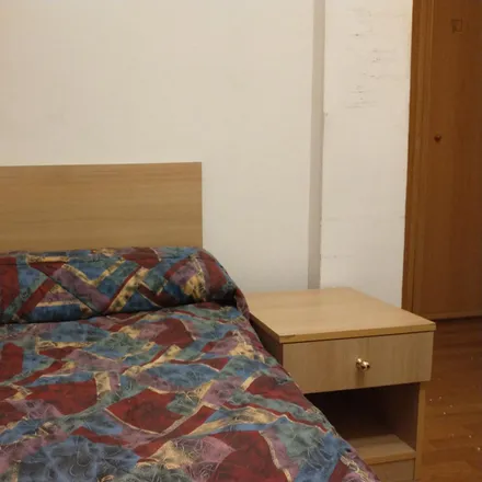 Rent this 4 bed room on Lleida - Av. Remolar in Carrer de Lleida, 08820 el Prat de Llobregat
