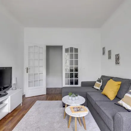 Rent this 2 bed apartment on AXEO in Avenue Georges Clemenceau, 92000 Nanterre