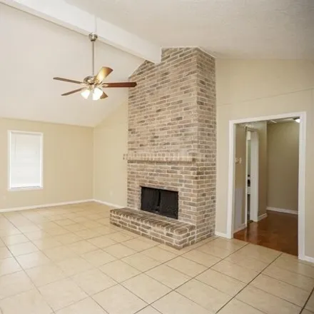 Image 3 - 13640 Woodchester Drive, Sugar Land, TX 77498, USA - House for rent