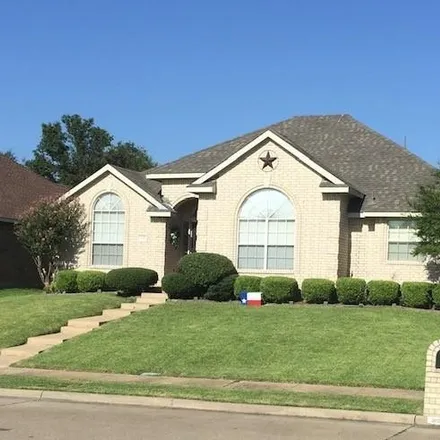 Buy this 3 bed house on 917 Parkwood Trail in Mesquite, TX 75149