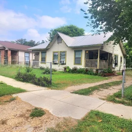 Buy this 2 bed house on 1415 West Summit Avenue in San Antonio, TX 78201
