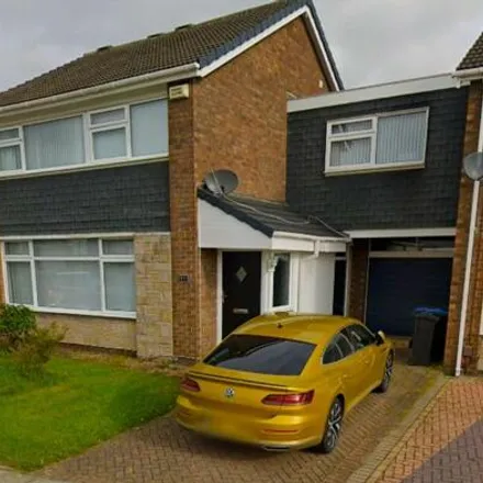 Rent this 4 bed duplex on Hall Drive in Middlesbrough, TS5 7HU
