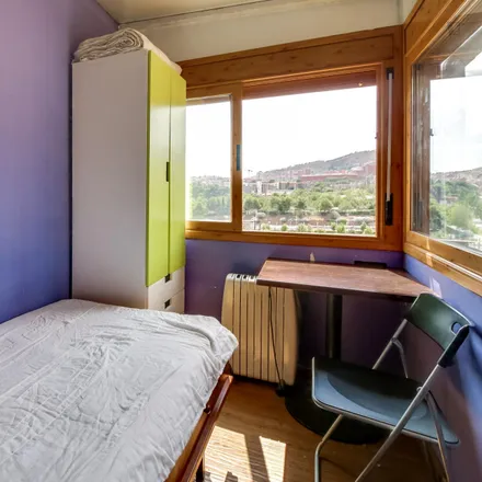 Rent this 3 bed room on Carrer de Coïmbra in 08001 Barcelona, Spain