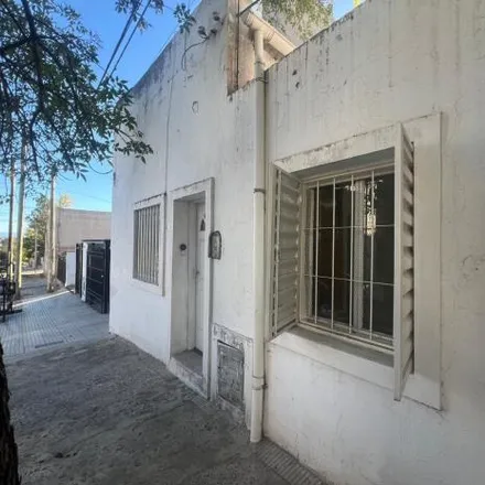 Rent this 2 bed house on La Peatonal in Garbarino, San Martín 235