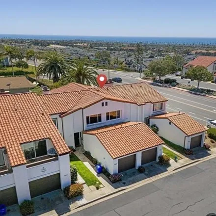 Buy this 2 bed house on 923 Fuchsia Lane in Carlsbad, CA 92011