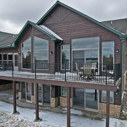 Buy this 3 bed condo on 7658 Palmer Lake Road in Land O' Lakes, WI 54540