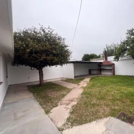 Buy this 3 bed house on Guadalupe 2653 in Santa Isabel 3ª Sección, Cordoba