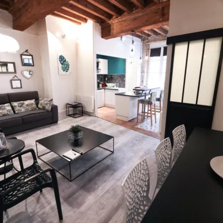 Image 7 - 8 Quai de Bondy, 69005 Lyon 5e Arrondissement, France - Apartment for rent
