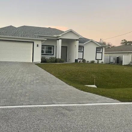 Image 1 - 1868 South Gator Circle, Cape Coral, FL 33909, USA - House for sale