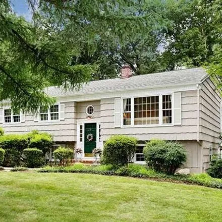 Image 1 - 5 Cottage Lane, Upper Saddle River, Bergen County, NJ 07458, USA - House for sale