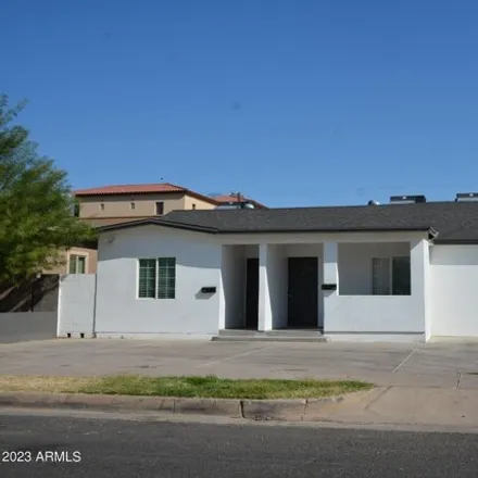 Buy this studio house on 1540 West Van Buren Street in Phoenix, AZ 85007