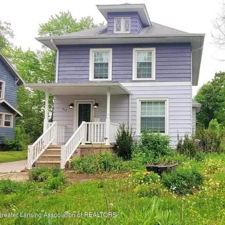 Buy this 3 bed house on 935 Summerville Avenue in Lansing, MI 48915
