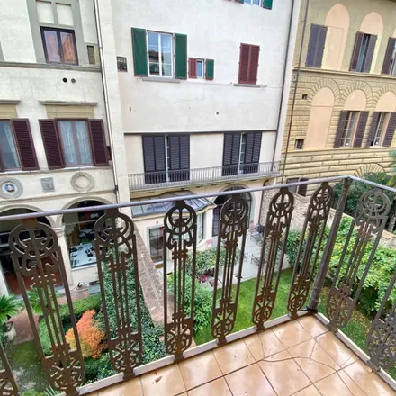 Image 3 - Piazza Nicola Demidoff, Pista Ciclabile Arno Sx, 50122 Florence FI, Italy - Apartment for rent