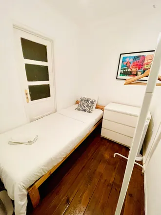 Rent this 5 bed room on Pátio das Parreiras in 1200-341 Lisbon, Portugal