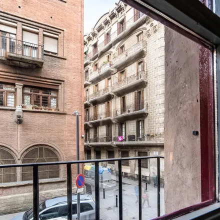Image 4 - Carrer de Sant Antoni Abat, 13, 08001 Barcelona, Spain - Room for rent