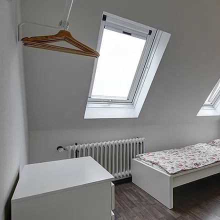 Rent this 5 bed room on König-Karl-Straße 83 in 70372 Stuttgart, Germany