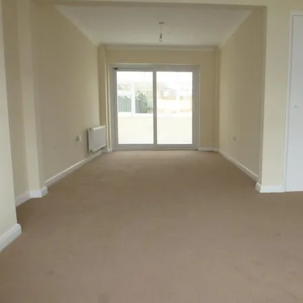 Image 2 - Weardale Avenue, Dartford, DA2 6LF, United Kingdom - Duplex for rent