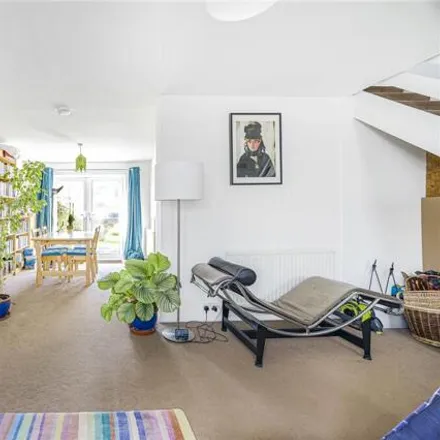 Image 4 - Thrangu House, 42 Magdalen Road, Oxford, OX4 1RB, United Kingdom - House for sale