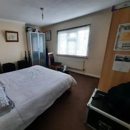 Rent this 3 bed room on Hordern Grove in Wolverhampton, WV6 0HW
