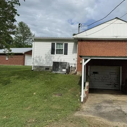 Image 4 - 166 Old Lebanon Rd, Carthage, Tennessee, 37030 - House for sale