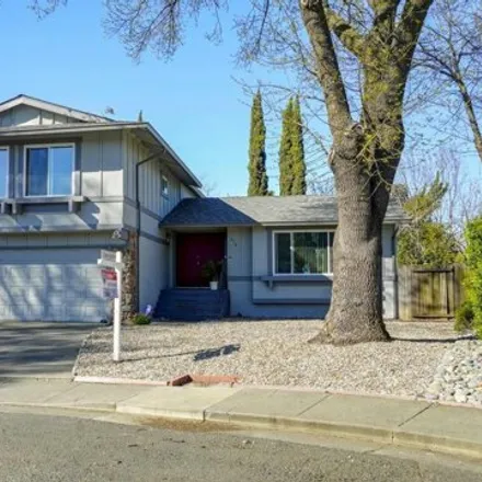 Buy this 4 bed house on 498 Blakemore Court in Fairfield, CA 94533