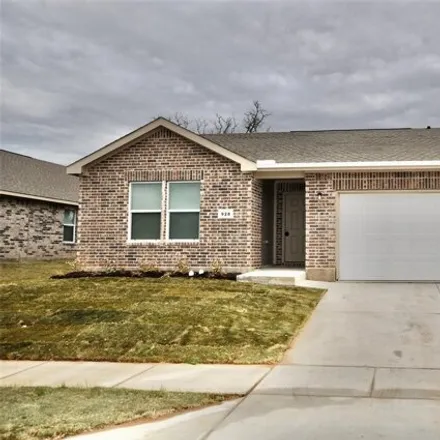 Rent this 3 bed house on Ben Drive in Springtown, Parker County