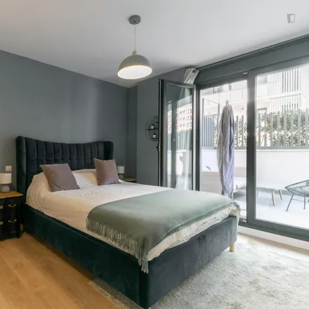 Rent this 3 bed apartment on Gran Via de les Corts Catalanes in 199, 197