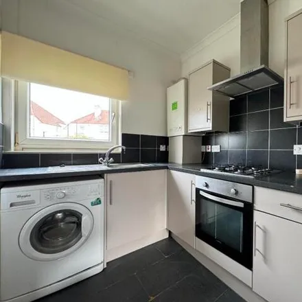 Image 2 - Drumpellier Crescent, Coatbridge, ML5 1ED, United Kingdom - Apartment for rent