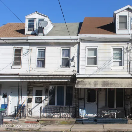 Image 2 - 635 West Spruce Street, Mahanoy City, Schuylkill County, PA 17948, USA - Townhouse for sale