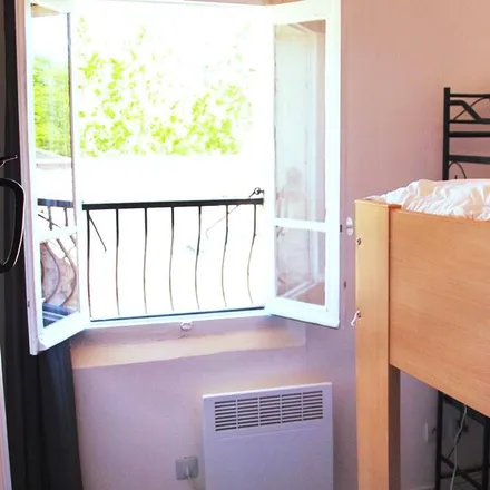 Rent this 3 bed house on 11360 Cascastel-des-Corbières