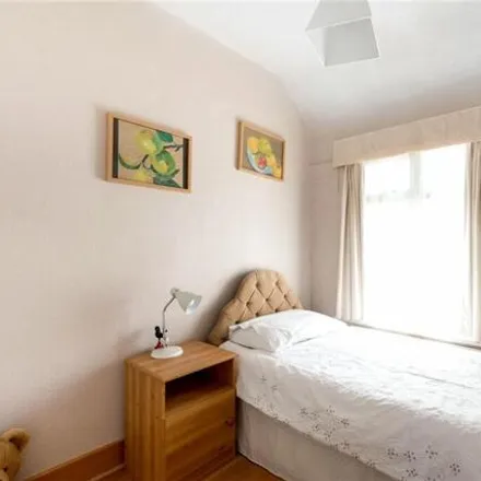 Image 7 - Ruskin Walk, Blackbrook, London, BR2 8EP, United Kingdom - Townhouse for sale