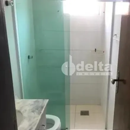 Buy this 3 bed apartment on Avenida Getúlio Vargas in Tubalina, Uberlândia - MG