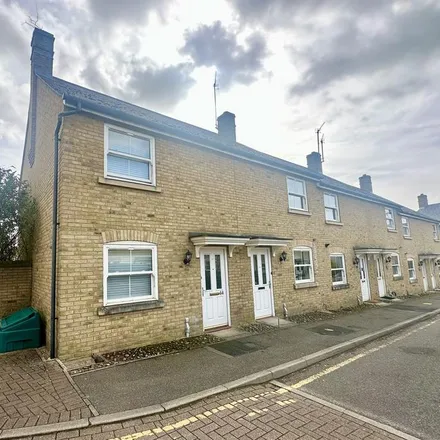 Rent this 2 bed house on Wickham Crescent in Braintree, CM7 3BY