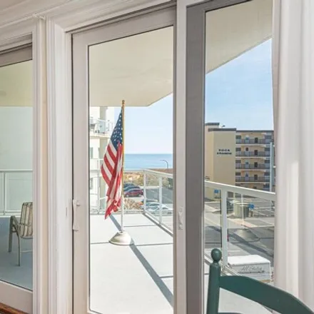 Image 6 - 6 60th Street, Ocean City, MD 21842, USA - Condo for sale