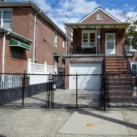 Buy this 3 bed house on 2016 Tomlinson Avenue in New York, NY 10461