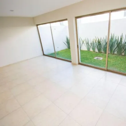 Buy this 3 bed house on Avenida Madeiras 202 in Bosques del Encino, 45203 Zapopan