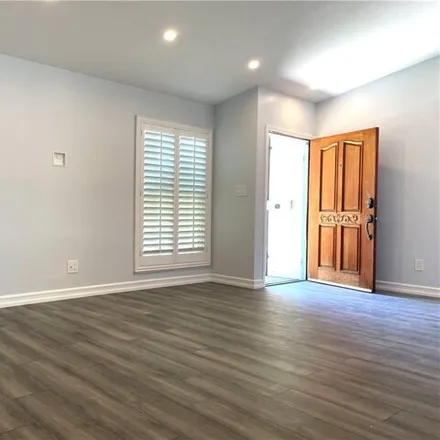 Image 2 - Alley ‎80506, Los Angeles, CA 91307, USA - House for rent