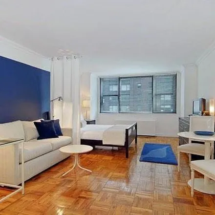Image 3 - The Colonnade, 347 West 57th Street, New York, NY 10019, USA - Apartment for rent