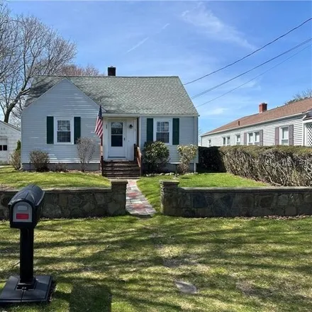 Buy this 3 bed house on 96 Duffield Road in Bristol, RI 02809