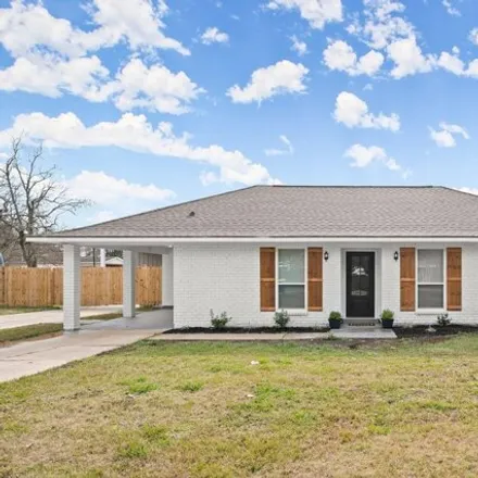 Buy this 3 bed house on Demi Mille Road in Ascension Parish, LA 70737
