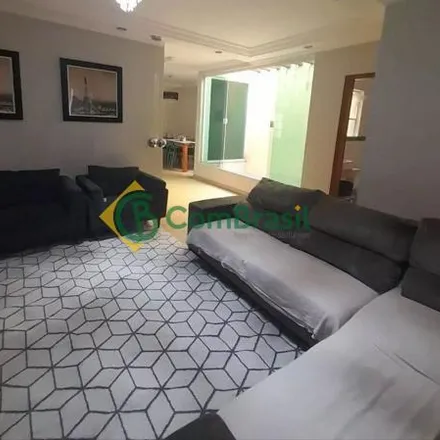 Buy this 3 bed house on Rua José Veríssimo in Vila Nova Suissa, Mogi das Cruzes - SP